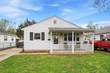 1052  Crescentville Rd , West Chester, OH