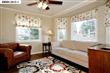 6319 Castle Dr, Oakland, CA 94611