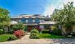 6  Morgan Court , Burr Ridge, IL