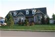3409  Leslie Ln 