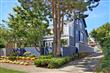 740 N 72nd St , Seattle, WA