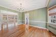 68 W Lake Blvd, Mahopac, NY 10541