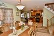 625 Barrymore Ln, Mamaroneck, NY 10543