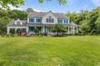 10  Wolfs Hill Rd , Chappaqua, NY